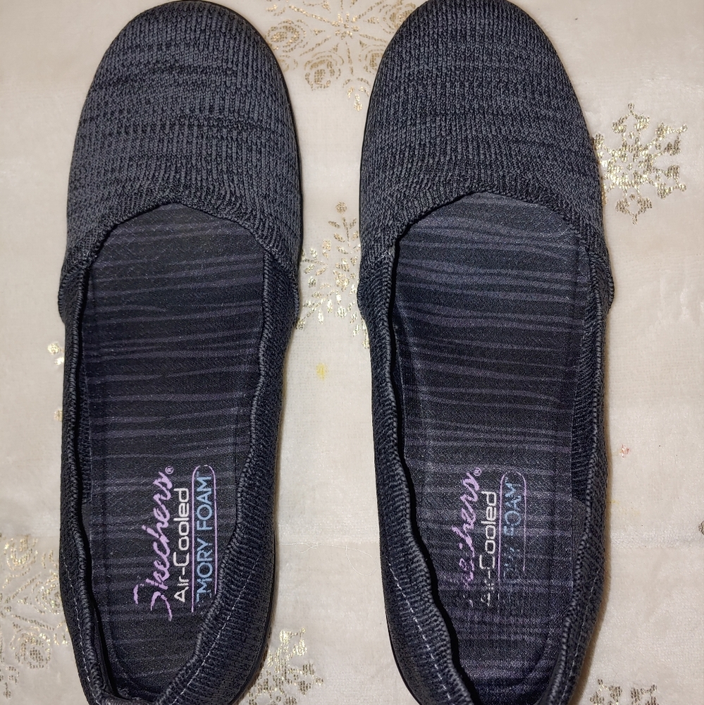 Skechers Memory Foam Shoes. Size 9. - image 1
